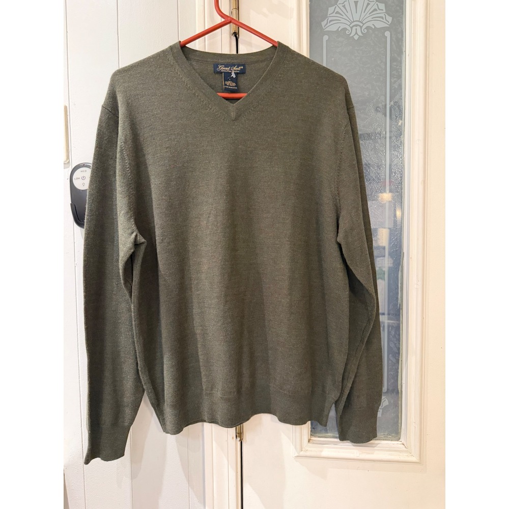 Garret Scott Mens Olive Green Extra Fine Merino Wool V-Neck Sweater Large